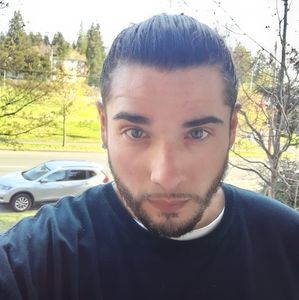 Meet your Posher, Chris